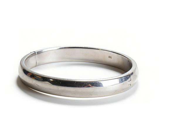 Horizontal Enchère Silver Plain Bangle
