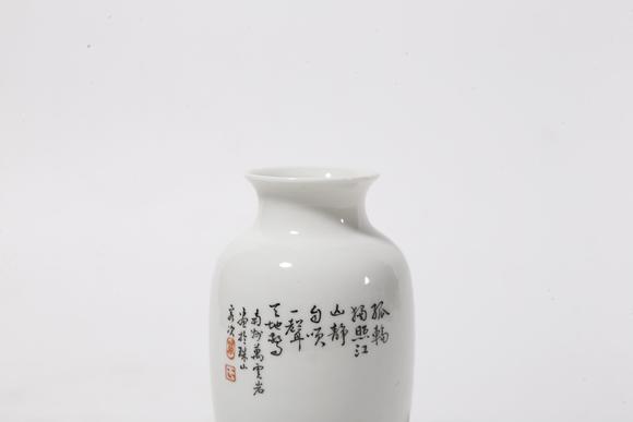 弘楊株式會(huì)社粉彩伏虎羅漢紋花插
