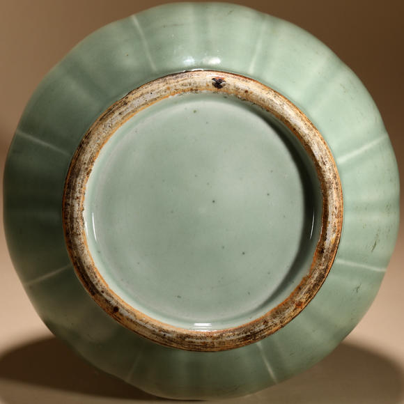 三杉美術(shù)清 豆青釉瓜棱蒜頭瓶