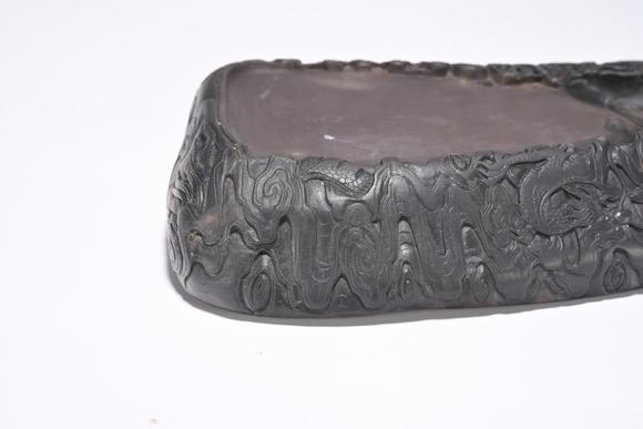 三杉美術(shù)雲(yún)龍紋端硯