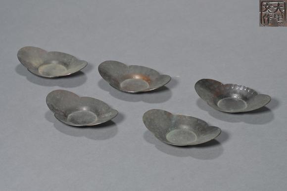 三杉美術(shù)大黑文款銅茶托五客