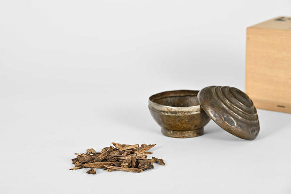 三杉美術(shù)香木