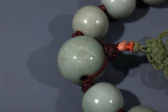 東京SAKURA拍賣(mài)（東京櫻花拍賣(mài)）南宋 龍泉粉青釉佛珠