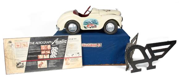 Duke's Auctions Lot 223 AN AUSTIN J40 PEDAL CAR 'THE AEROGRAPH AUSTIN'