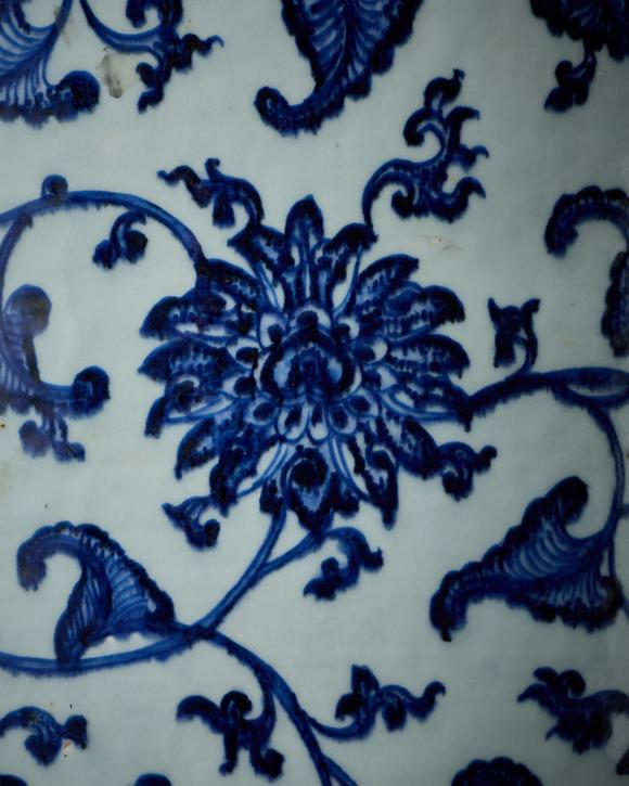 Duke's Auctions Lot 7 AN IMPRESSIVE PAIR OF CHINESE PORCELAIN BLUE AND WHITE JARDINIERES