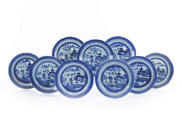 VERITAS Art AuctioneersA set of nine Canton blue and white plates