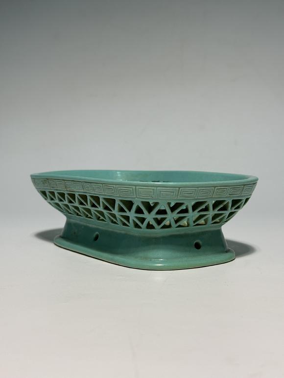 SEAVIEW AUCTIONS PTY LTDAn Openwork Turquoise-Glazed Oval Tray with Geometric Pattern Decoration, 19th–20th Century