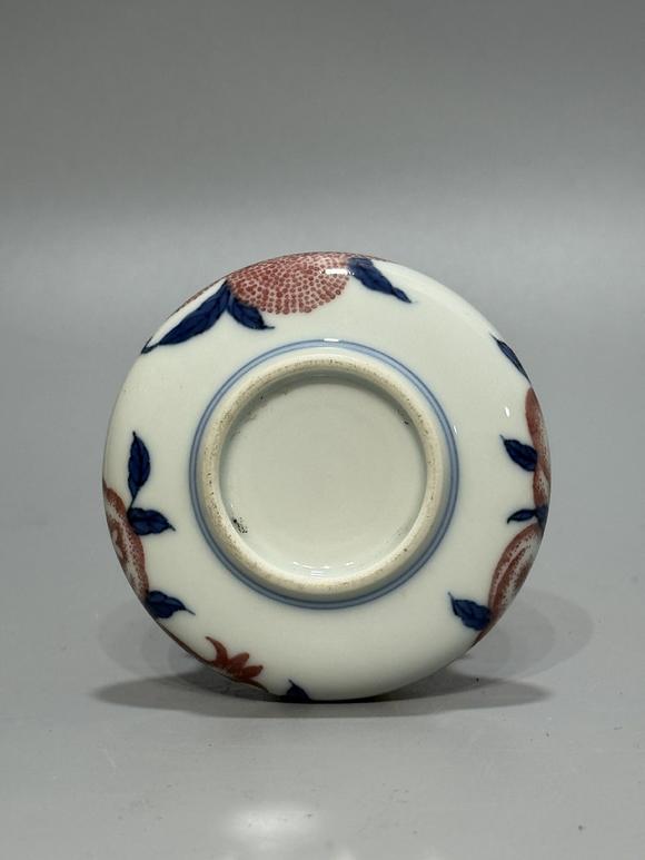 SEAVIEW AUCTIONS PTY LTDA Underglaze Blue and Red Water Pot with Pomegranate Fruit Branch Decoration, China, 18th century