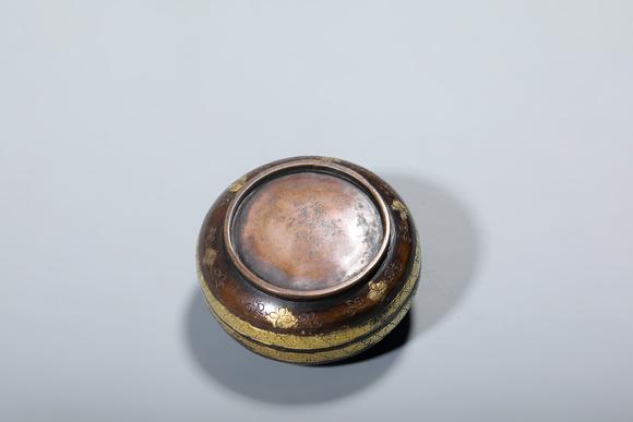 SEAVIEW AUCTIONS PTY LTDA Gilt-Decorated Bronze Circular Box with Rooster and Floral Reliefs, China, 16th–19th centuries