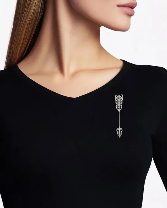 DOYLE Auctioneers & AppraisersPlatinum, Diamond and Black Onyx Feather Jabot, France