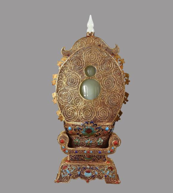 東京蕓術(shù)清 花絲鎏金和田白玉觀音一尊