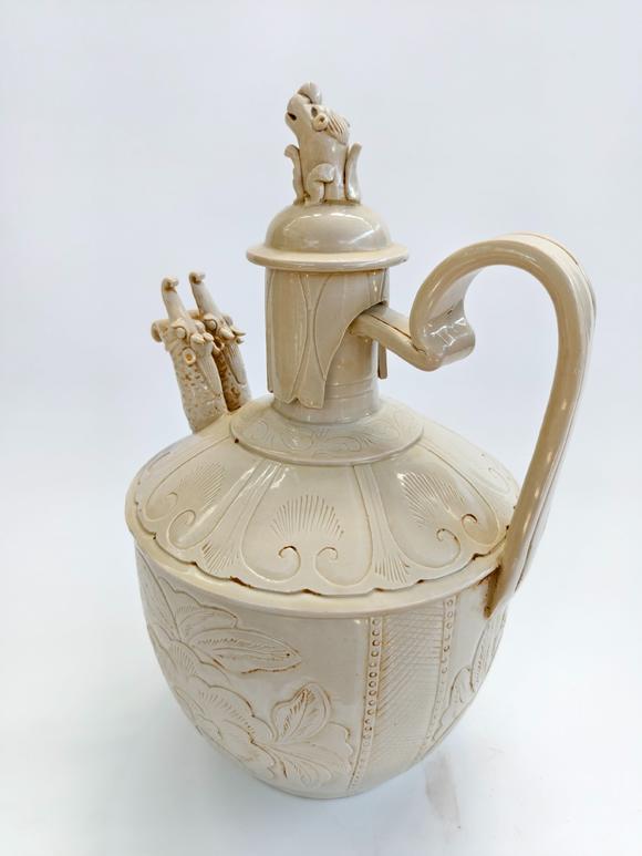 東京蕓術(shù)宋 定窯雙嘴流執(zhí)壺