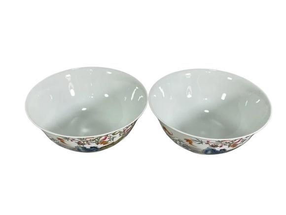 東京蕓術(shù)乾隆 粉彩福山壽海紋題詩碗