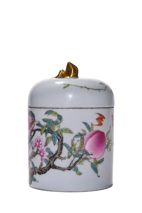 東京蕓術(shù)雍正 粉彩八桃茶葉罐