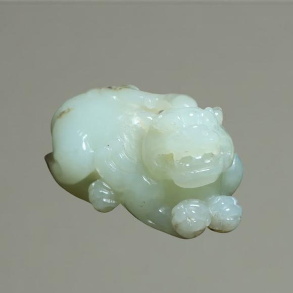 東京蕓術(shù)明以前 和田玉瑞獸