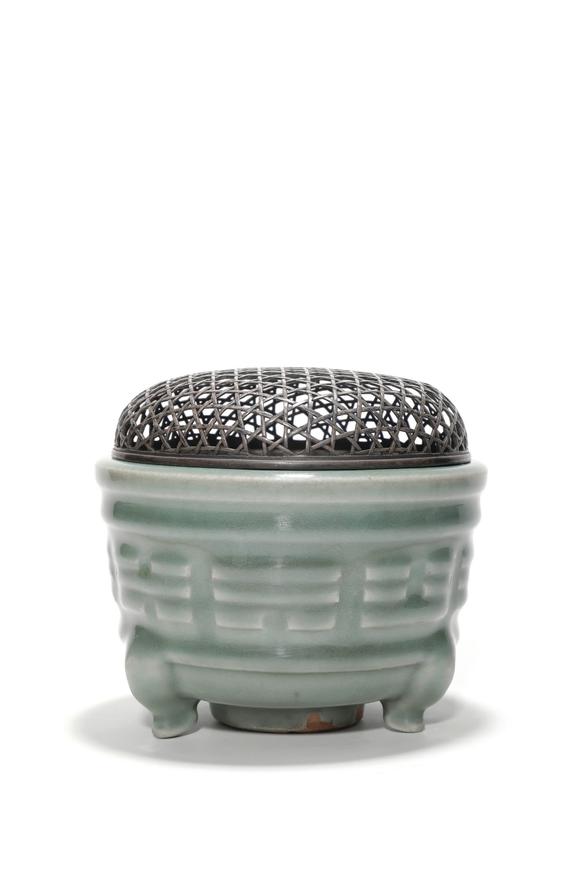 Castle AuctionA Longquan Celadon Trigram Censer with Silver Wire Mesh Cover, 13th–14th C Pr.