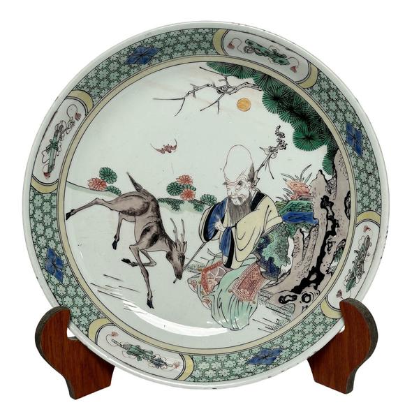 Castle AuctionA Chinese plate of Famille Verte figures, Kang Xi Pr. 