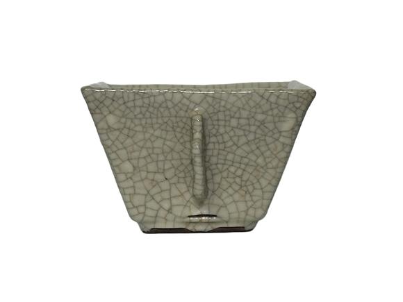 Castle AuctionGe-glazed cup with double-handlers, Ming Dynasty Pr. or earlier.
