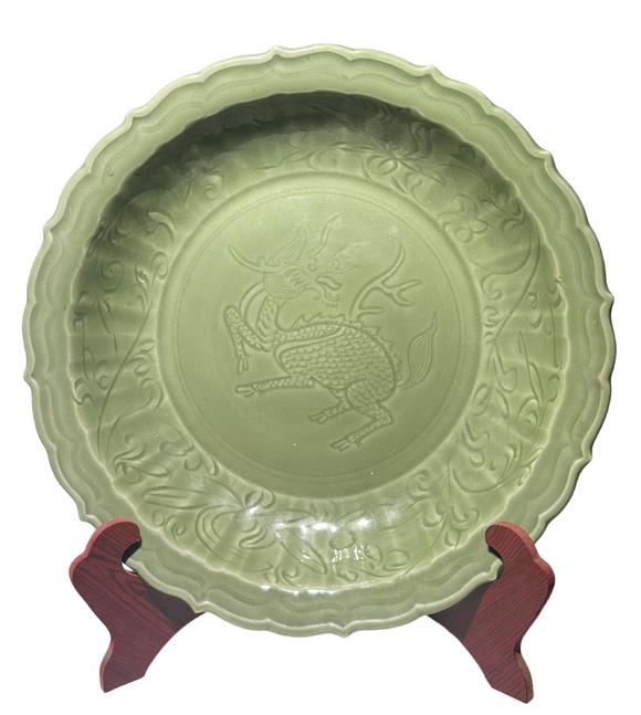 Castle AuctionA Chinese large Longquan celadon dish, Ming Dynasty Pr. 