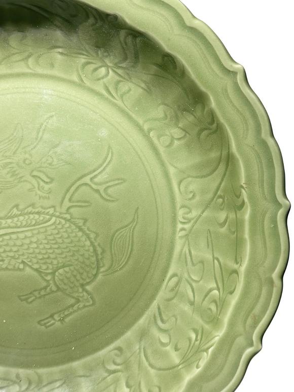 Castle AuctionA Chinese large Longquan celadon dish, Ming Dynasty Pr. 