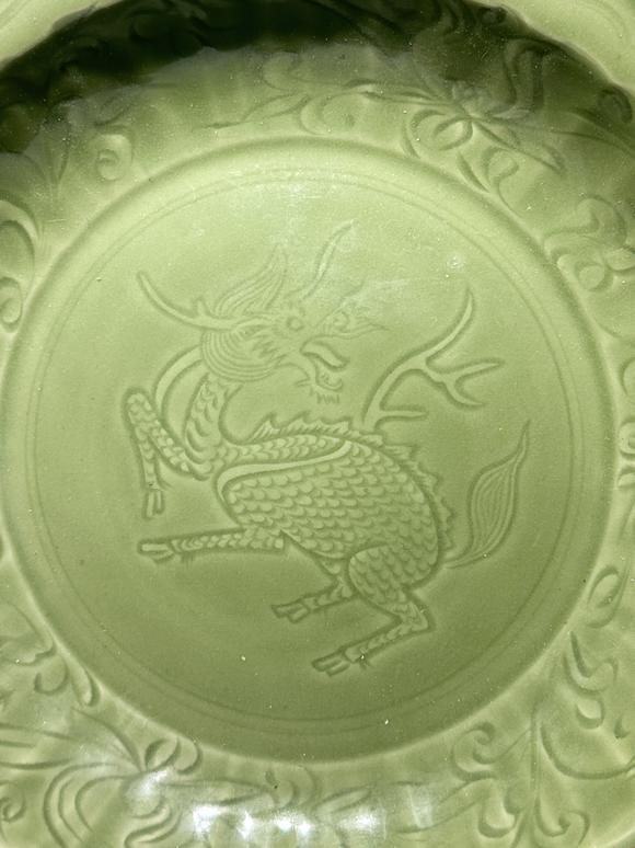 Castle AuctionA Chinese large Longquan celadon dish, Ming Dynasty Pr. 