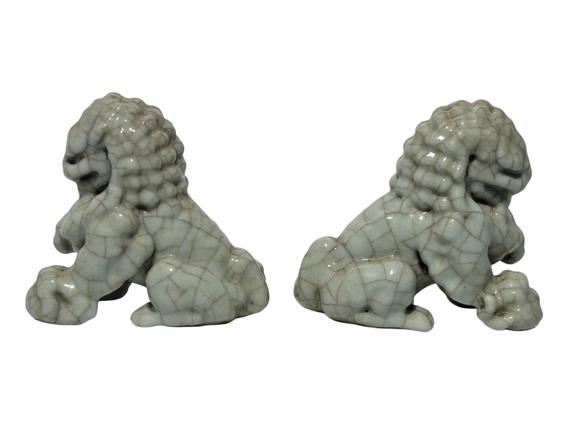 Castle AuctionA Chinese pair of lions, unkown age.