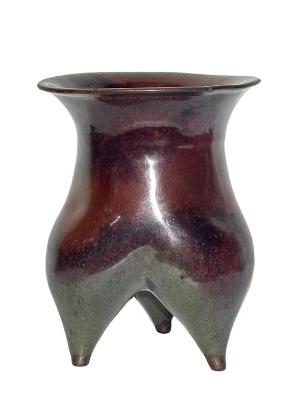 Castle AuctionJun kiln tripodiA Chinese censor, Ming Dynasty Pr. or earlier.