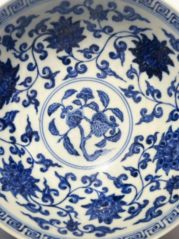 Castle AuctionA Chinese large Blue-and-white bowl with chrysanthemum petal  patterns, Ming Dynasty Pr. 