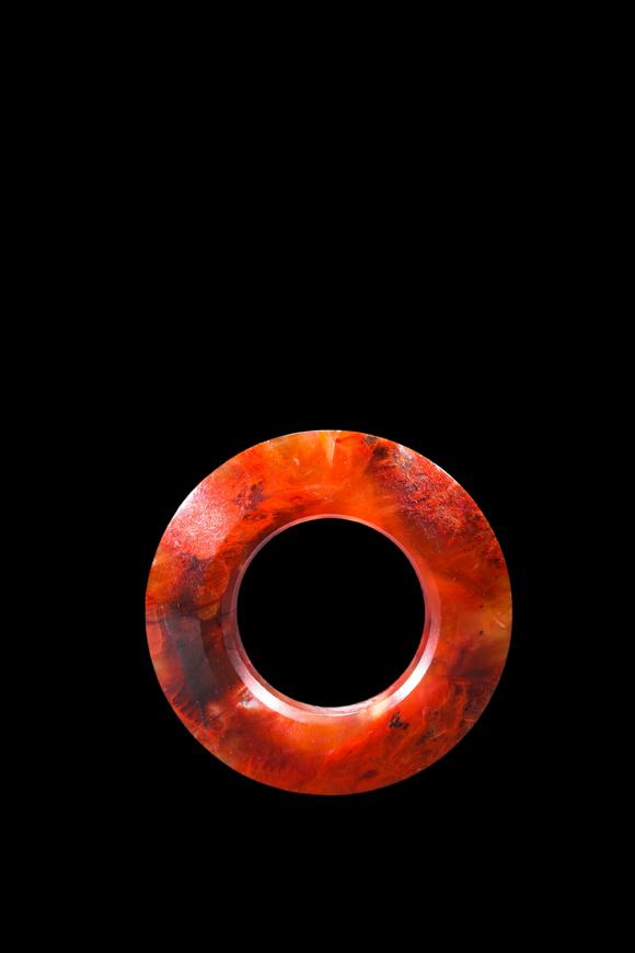 Castle AuctionA Red Agate Ring, Warring States, Circa 475–221 BC Pr.