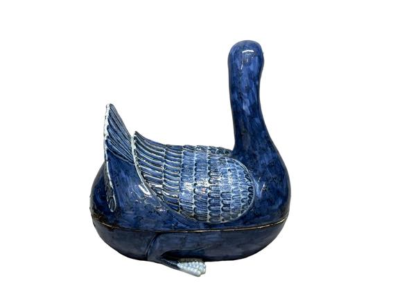 Castle AuctionThe aroma burner of a duck shape, Ming Dynasty Pr. 