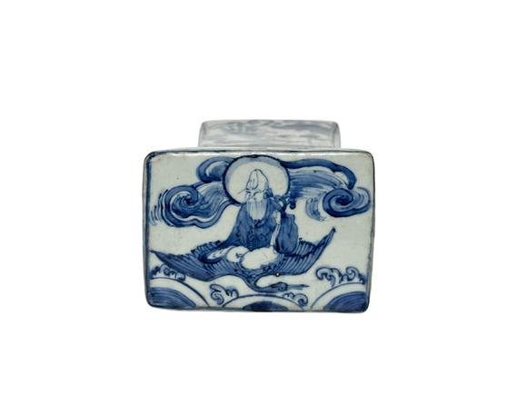 Castle AuctionA Chinese blue-and-white figure paperweight, unkown age.