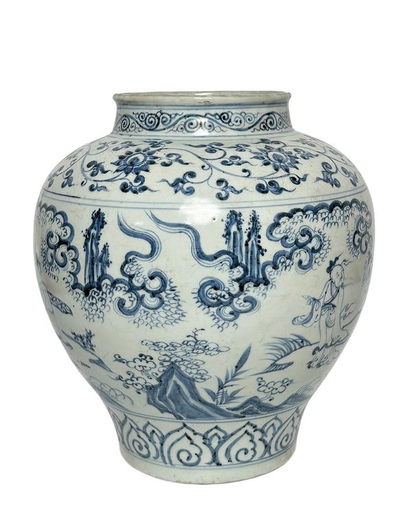 Castle AuctionA Chinese blue and white figure jar, Mid of Ming Dynasty Pr. 