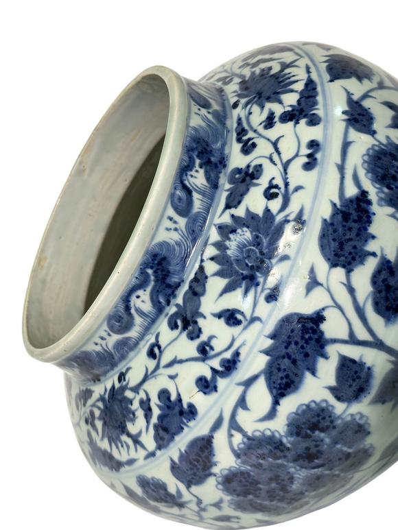 Castle AuctionA Chinese Blue-and-white jar, Ming Dynasty Pr. 