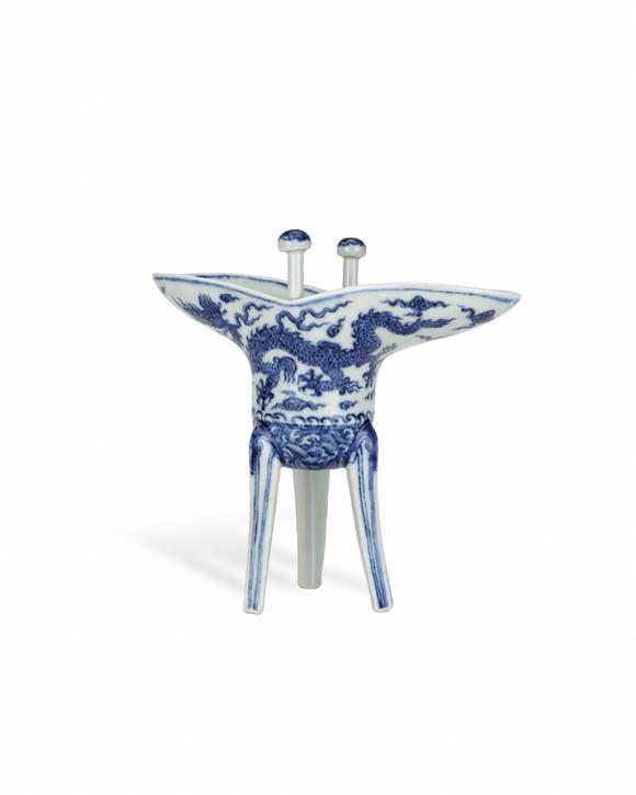 金澤美術(shù)明永樂 青花三足爵杯