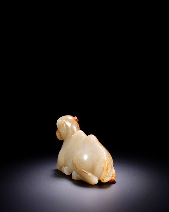 金澤美術(shù)和田玉沁色臥駝