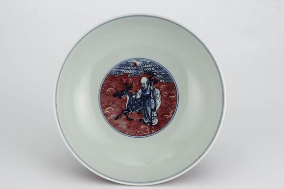 Cascade'sQing gan long blue and white glazed red eight immortals figure pattern bowl | 清乾隆 青花釉裏紅八仙人物紋碗