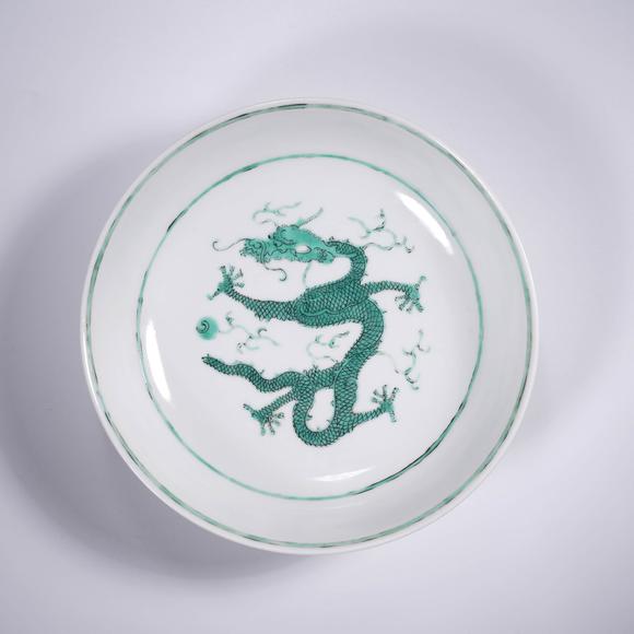 Cascade'sClear road, light, white ground, green color dragon pattern plate | 清道光 白地綠彩龍紋盤