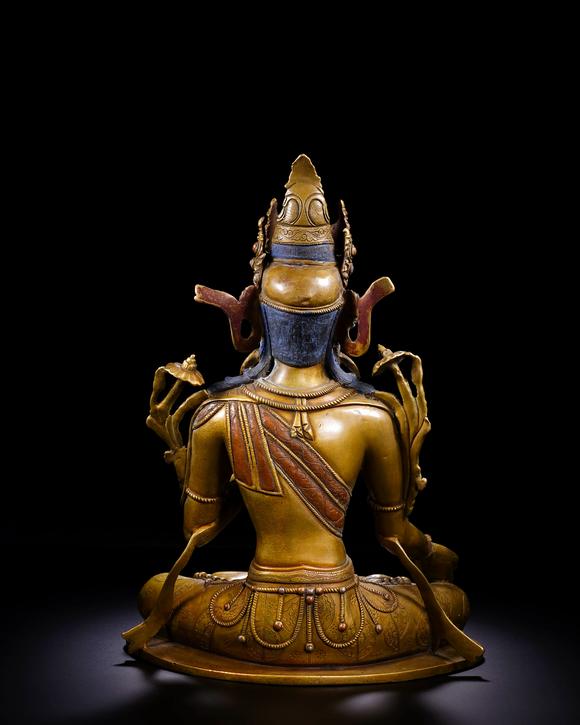 Cascade'sBronze statue of Maitreya Buddha | 清 銅彌勒菩薩坐像
