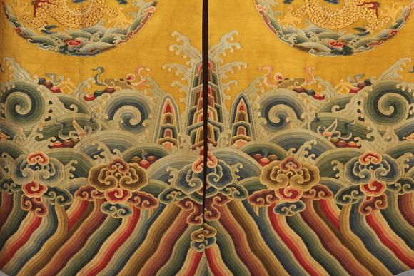 Eden Fine Antiques Galleries LLCA CHINESE KESI ROUNDEL DRAGON ROBE