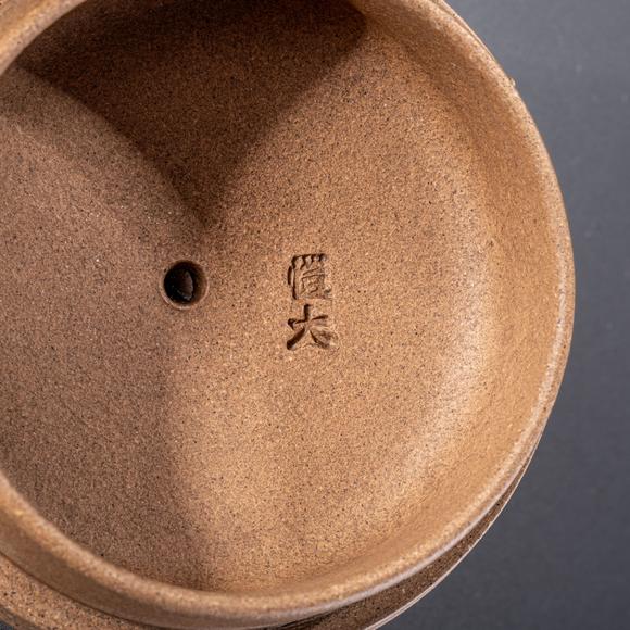 大阪美術(shù)商會(huì)愷大製 友竹刻段泥雙線竹鼓急須