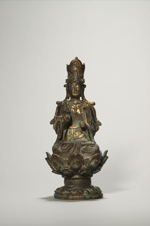 東京國(guó)際拍賣(mài)遼代 銅鎏金坐佛