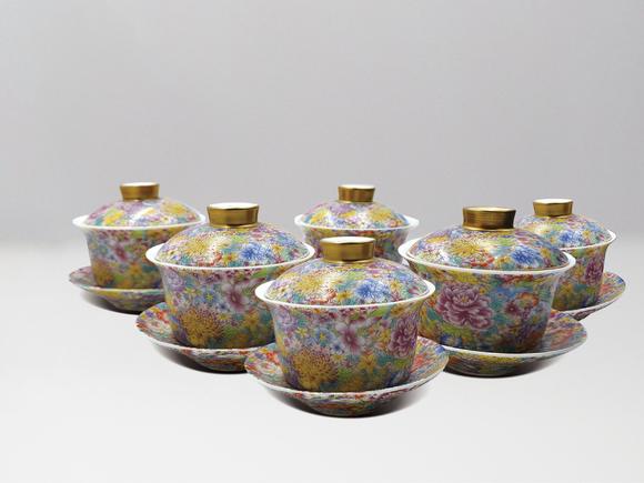 中信國(guó)際  仿乾隆粉彩繁花茶盅六件一組