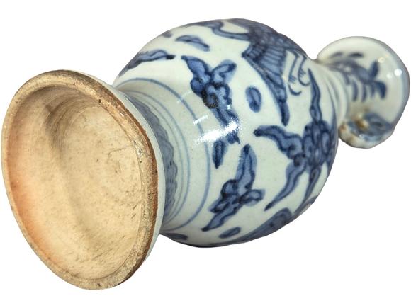 誠璽拍賣明萬歷 青花云鶴紋象耳瓶一對