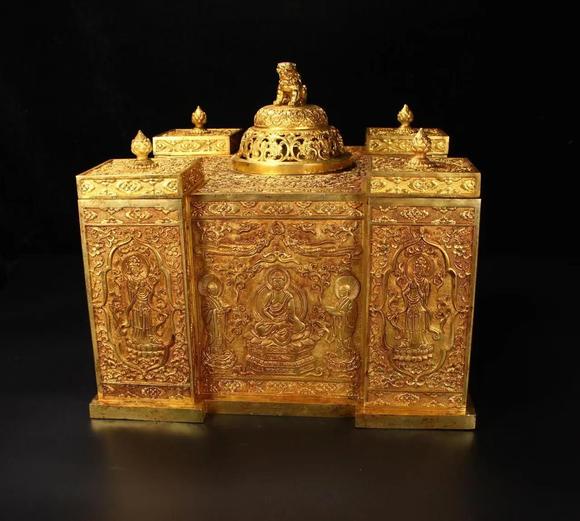 東京蕓術(shù)銅鎏金手工鏨刻佛經(jīng)