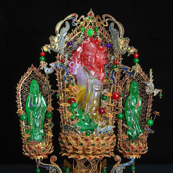 東京蕓術(shù)品掐絲巴山翠觀音像(色澤處理加色)造型獨(dú)特