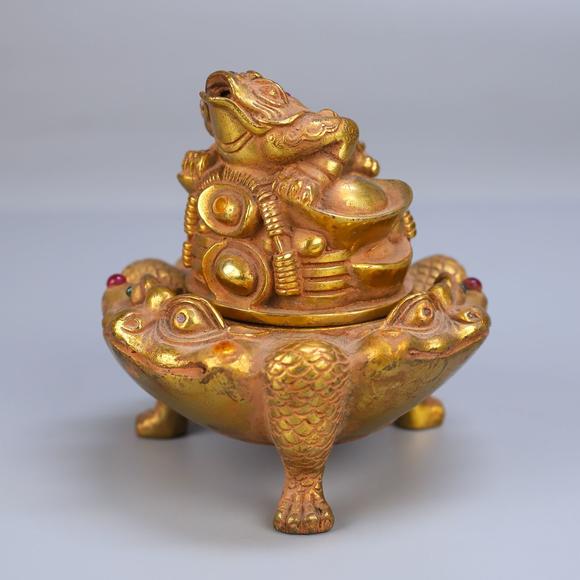 東京蕓術(shù)銅鍍金金蟾熏爐擺件