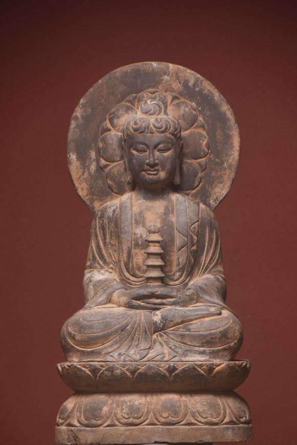 東京蕓術(shù)清早期做工～老青石手工雕刻【三寶佛】