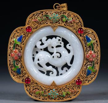 花丝镶嵌和田玉牌