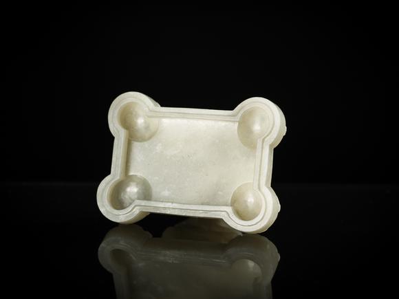 Galerie ZackeA PALE CELADON JADE ‘TULU’ VESSEL AND COVER, CHINA, QIANLONG PERIOD (1736-1795)