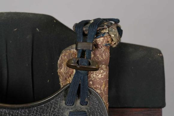 TooveysA scarce Japanese haramaki, Edo period, with padded wadakami